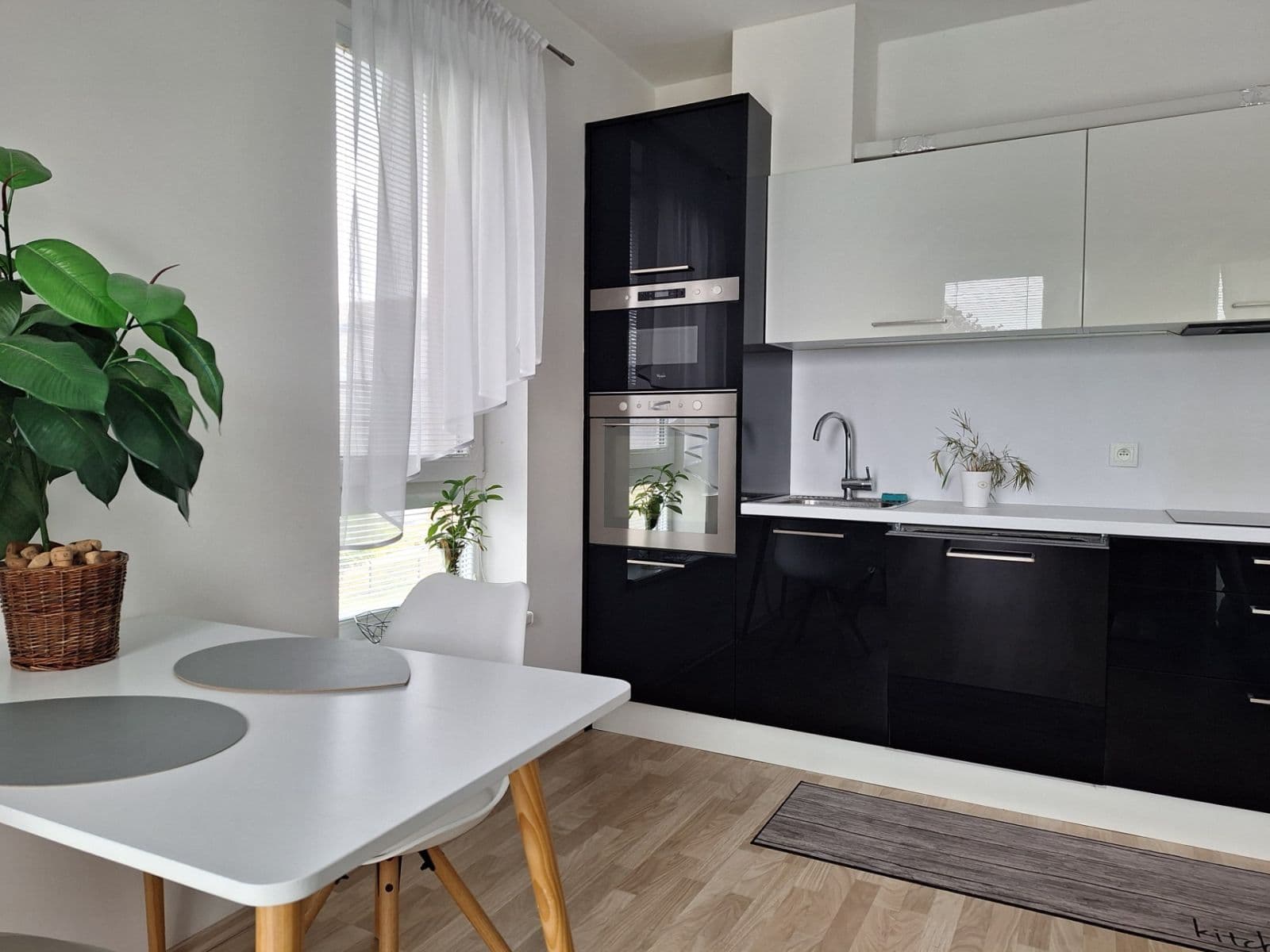 1 bedroom with open-plan kitchen flat to rent, 54 m², Václava Trojana, Prague, Prague 1 bedroom with open-plan kitchen flat to rent, 54 m², Václava Trojana, Prague, Prague