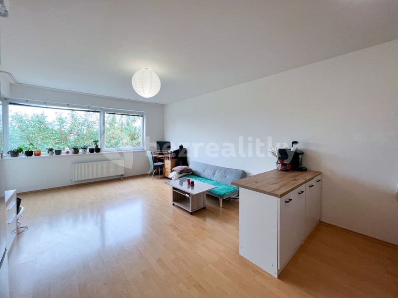 1 bedroom with open-plan kitchen flat to rent, 59 m², Chlebovická, Prague, Prague 1 bedroom with open-plan kitchen flat to rent, 59 m², Chlebovická, Prague, Prague