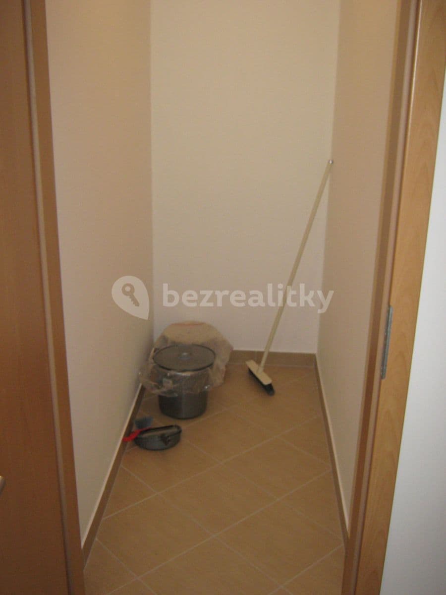 1 bedroom with open-plan kitchen flat to rent, 59 m², Chlebovická, Prague, Prague 1 bedroom with open-plan kitchen flat to rent, 59 m², Chlebovická, Prague, Prague