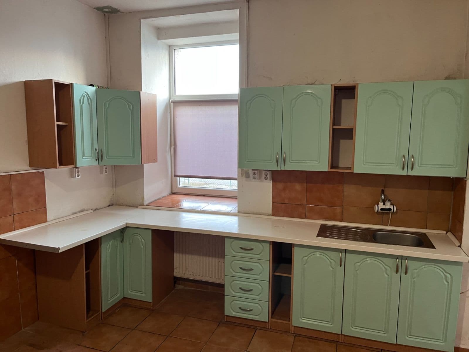 3 bedroom with open-plan kitchen flat to rent, 101 m², Hospozín, Středočeský Region 3 bedroom with open-plan kitchen flat to rent, 101 m², Hospozín, Středočeský Region