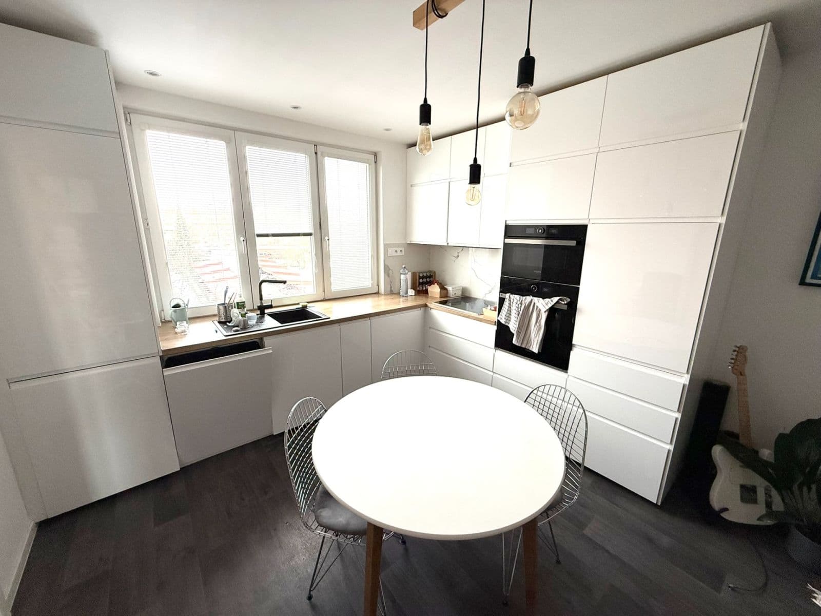 2 bedroom with open-plan kitchen flat to rent, 66 m², Ruzyňská, Prague, Prague 2 bedroom with open-plan kitchen flat to rent, 66 m², Ruzyňská, Prague, Prague