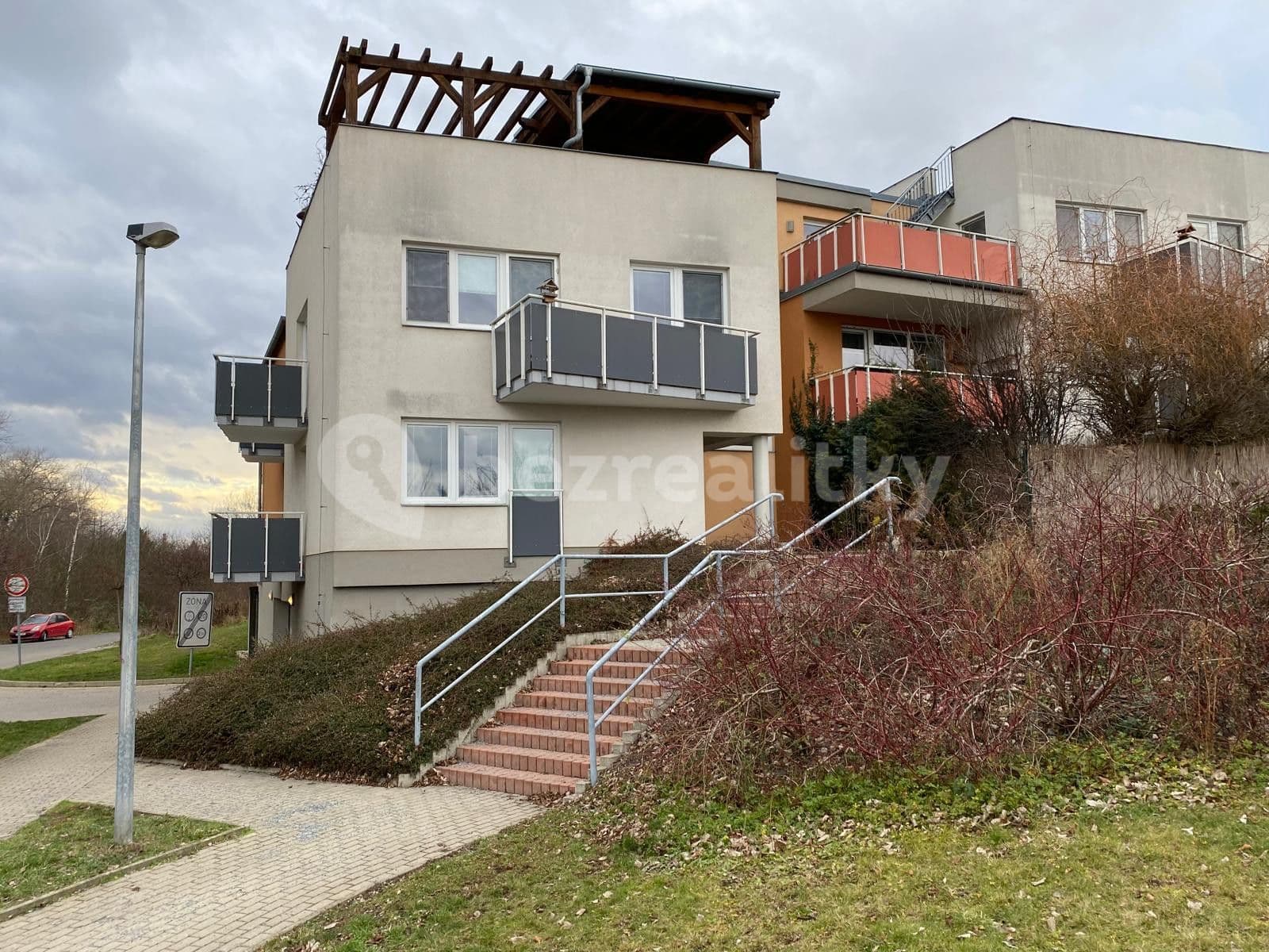 Studio flat to rent, 38 m², V Osikách, Prague, Prague Studio flat to rent, 38 m², V Osikách, Prague, Prague