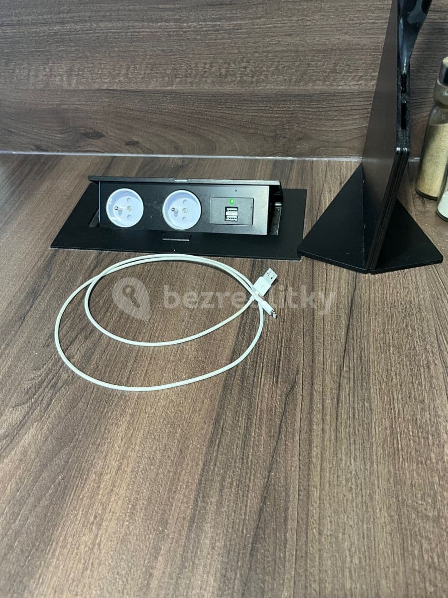 Studio flat to rent, 40 m², Hornoměcholupská, Prague, Prague Studio flat to rent, 40 m², Hornoměcholupská, Prague, Prague