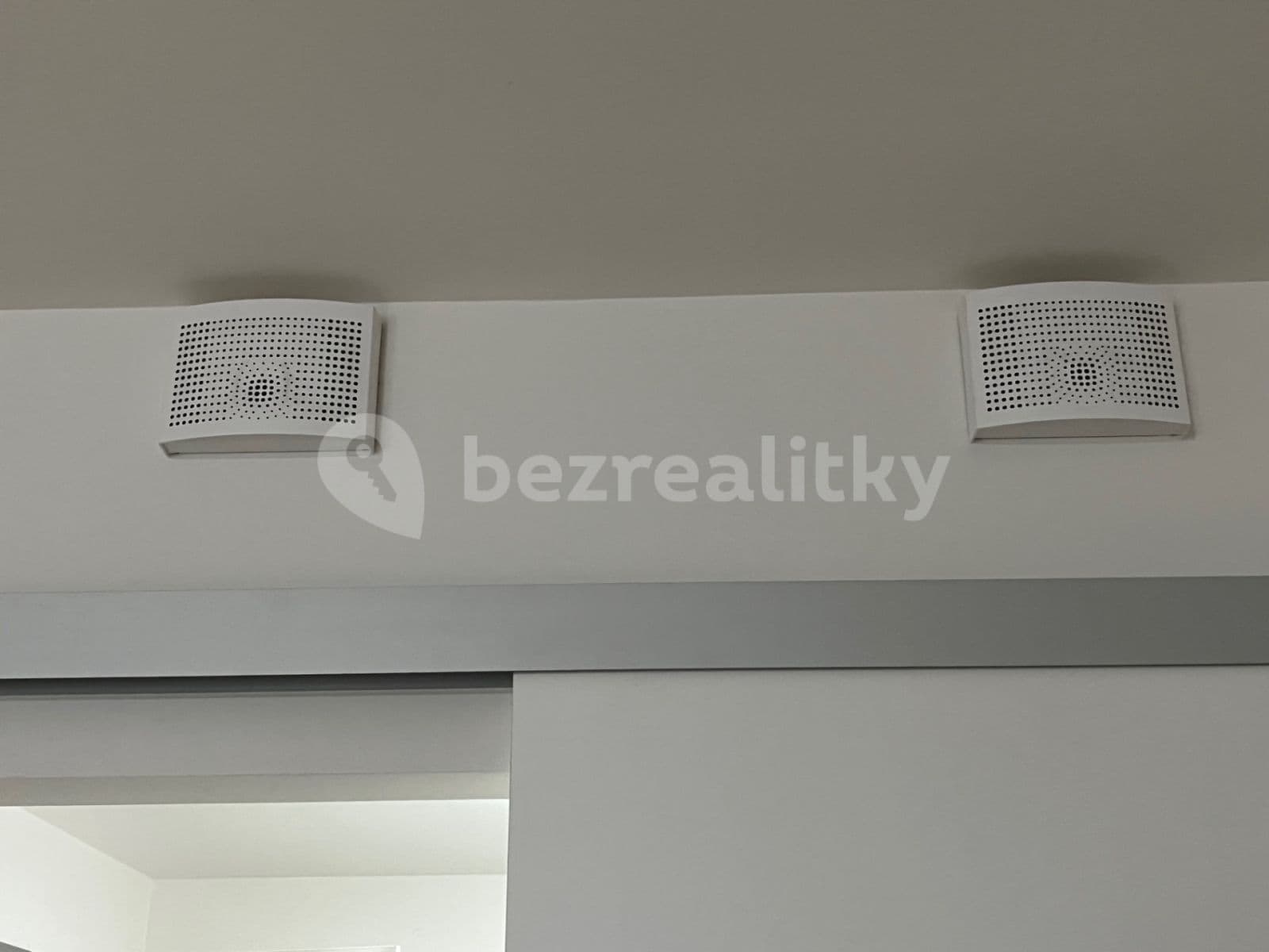 Studio flat to rent, 40 m², Hornoměcholupská, Prague, Prague Studio flat to rent, 40 m², Hornoměcholupská, Prague, Prague