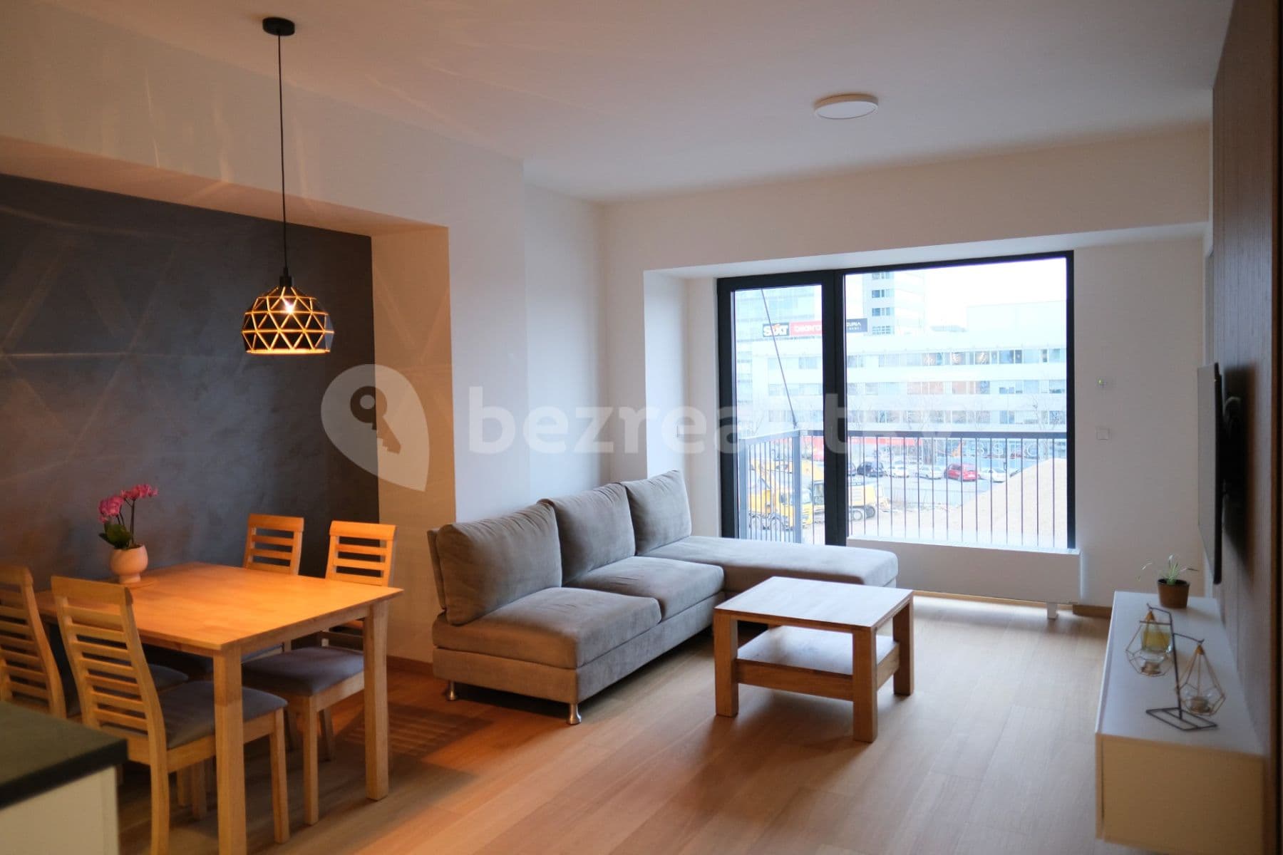 1 bedroom with open-plan kitchen flat to rent, 43 m², V Háji, Prague, Prague 1 bedroom with open-plan kitchen flat to rent, 43 m², V Háji, Prague, Prague