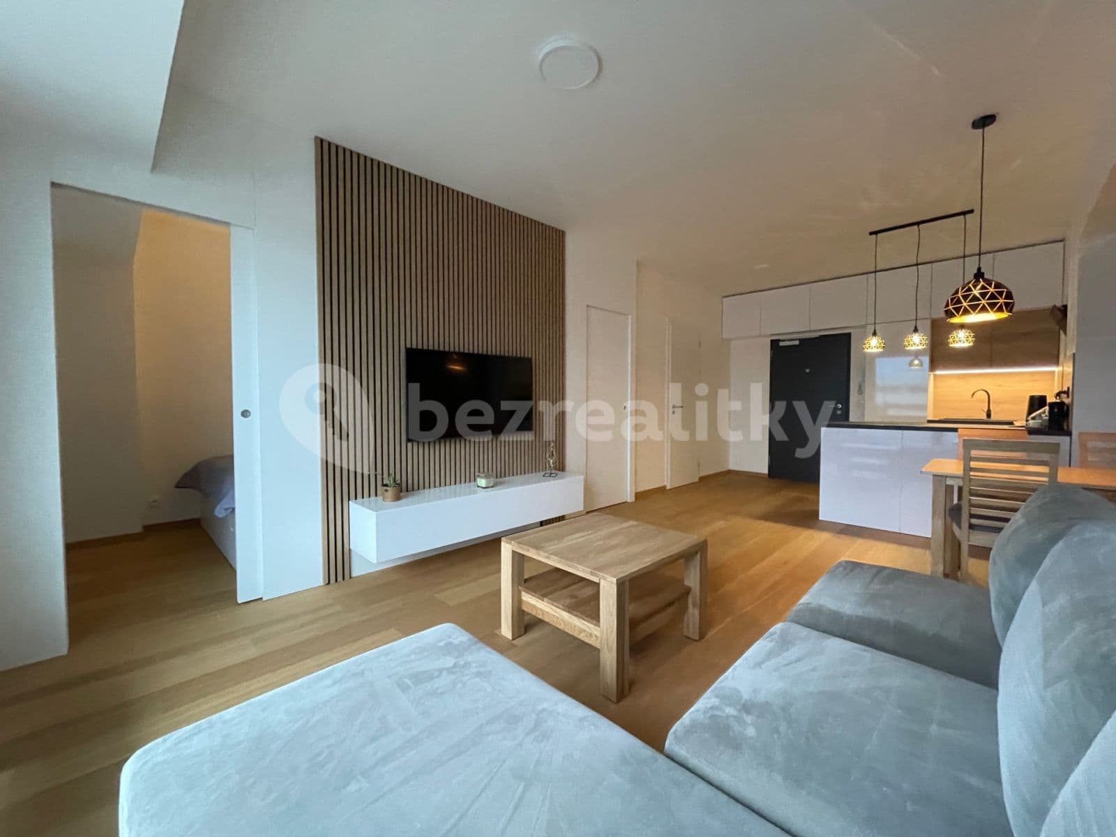 1 bedroom with open-plan kitchen flat to rent, 43 m², V Háji, Prague, Prague 1 bedroom with open-plan kitchen flat to rent, 43 m², V Háji, Prague, Prague