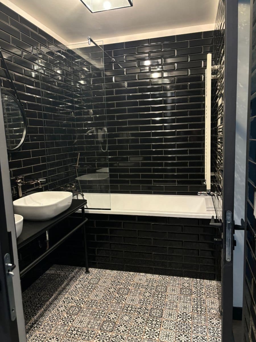 2 bedroom with open-plan kitchen flat to rent, 127 m², Revoluční, Prague, Prague 2 bedroom with open-plan kitchen flat to rent, 127 m², Revoluční, Prague, Prague