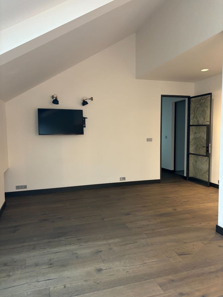 2 bedroom with open-plan kitchen flat to rent, 127 m², Revoluční, Prague, Prague 2 bedroom with open-plan kitchen flat to rent, 127 m², Revoluční, Prague, Prague