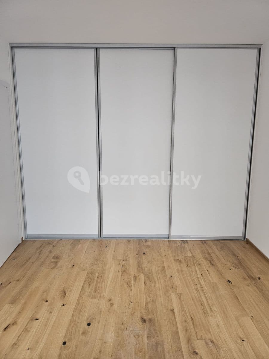 1 bedroom with open-plan kitchen flat to rent, 56 m², Prague, Prague 1 bedroom with open-plan kitchen flat to rent, 56 m², Prague, Prague