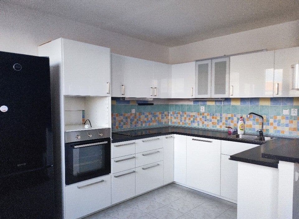 2 bedroom with open-plan kitchen flat for sale, 70 m², Holíkova, Jílové u Prahy, Středočeský Region 2 bedroom with open-plan kitchen flat for sale, 70 m², Holíkova, Jílové u Prahy, Středočeský Region