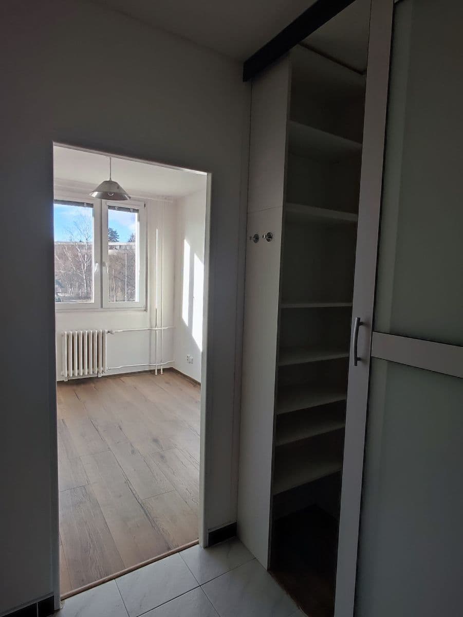 2 bedroom with open-plan kitchen flat for sale, 70 m², Holíkova, Jílové u Prahy, Středočeský Region 2 bedroom with open-plan kitchen flat for sale, 70 m², Holíkova, Jílové u Prahy, Středočeský Region