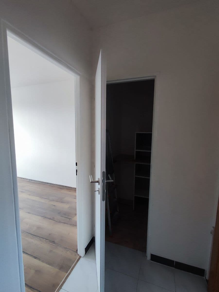 2 bedroom with open-plan kitchen flat for sale, 70 m², Holíkova, Jílové u Prahy, Středočeský Region 2 bedroom with open-plan kitchen flat for sale, 70 m², Holíkova, Jílové u Prahy, Středočeský Region