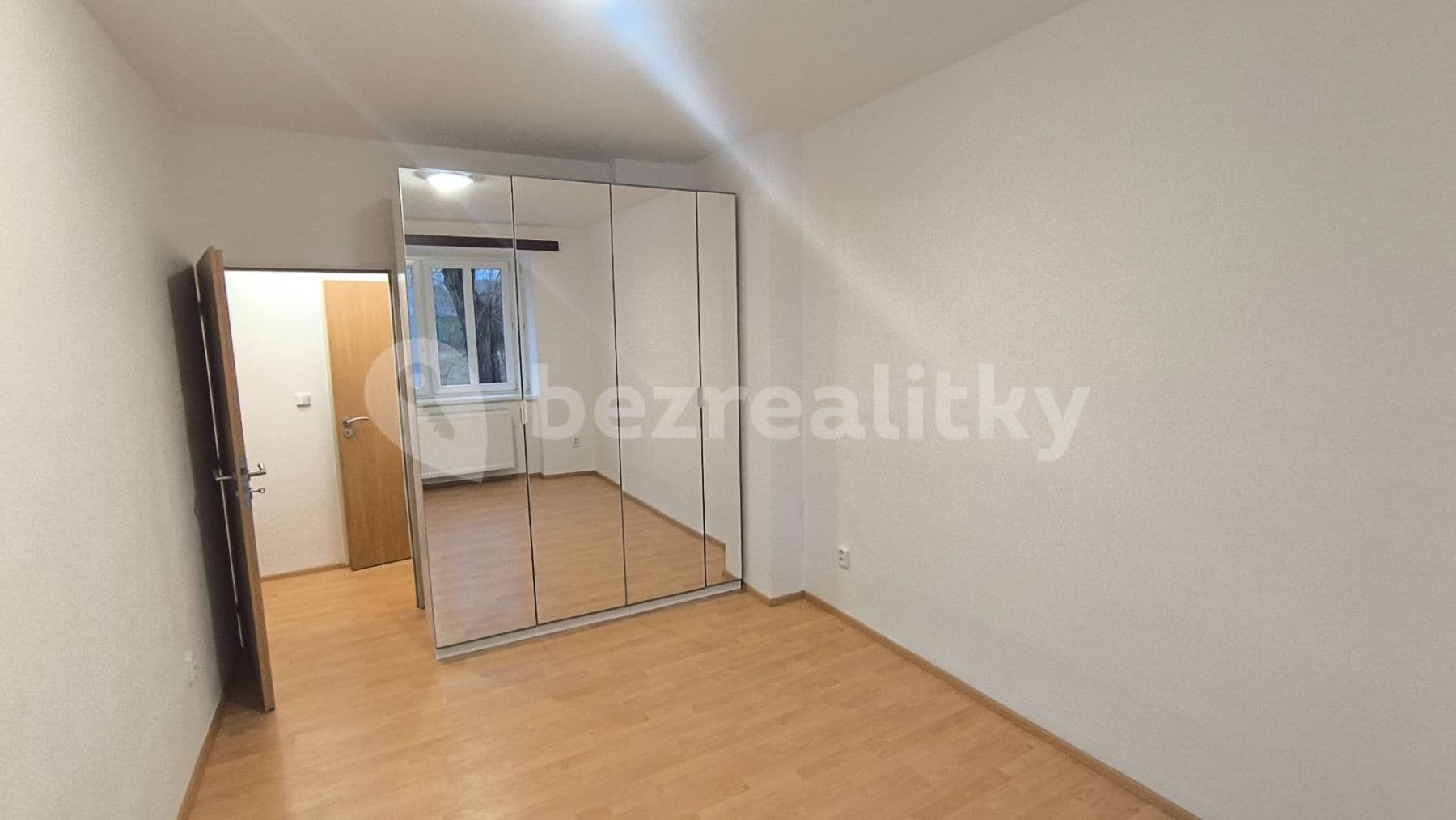 1 bedroom with open-plan kitchen flat to rent, 44 m², Pastrnkova, Brno, Jihomoravský Region 1 bedroom with open-plan kitchen flat to rent, 44 m², Pastrnkova, Brno, Jihomoravský Region