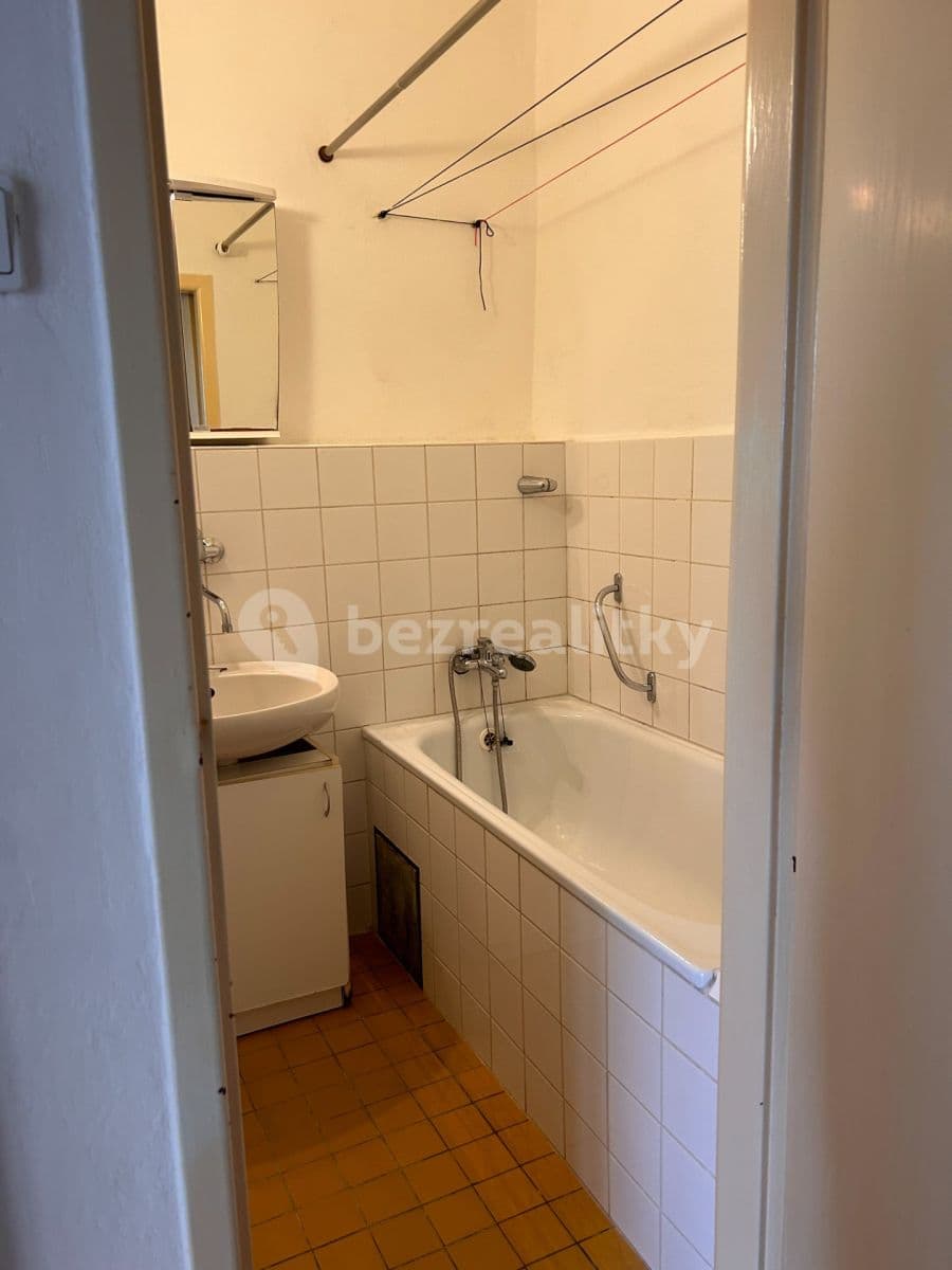 2 bedroom flat to rent, 58 m², Palackého třída, Pardubice, Pardubický Region 2 bedroom flat to rent, 58 m², Palackého třída, Pardubice, Pardubický Region