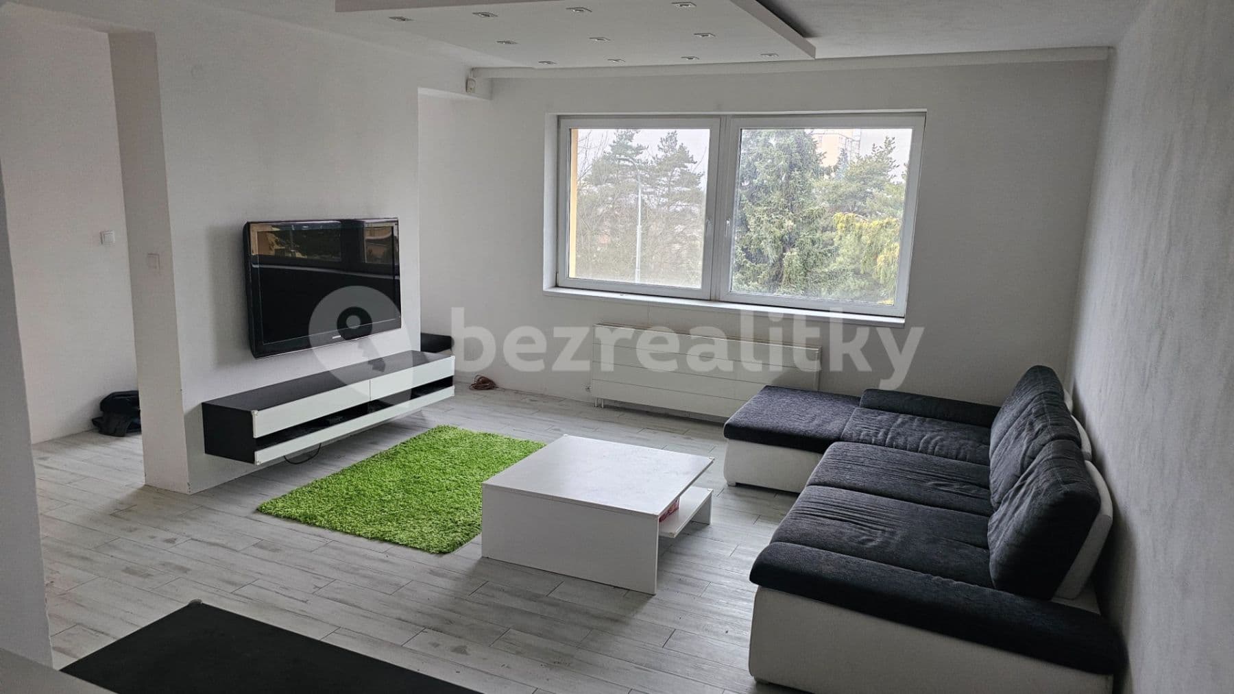 2 bedroom with open-plan kitchen flat to rent, 92 m², Nechanická, Prague, Prague 2 bedroom with open-plan kitchen flat to rent, 92 m², Nechanická, Prague, Prague