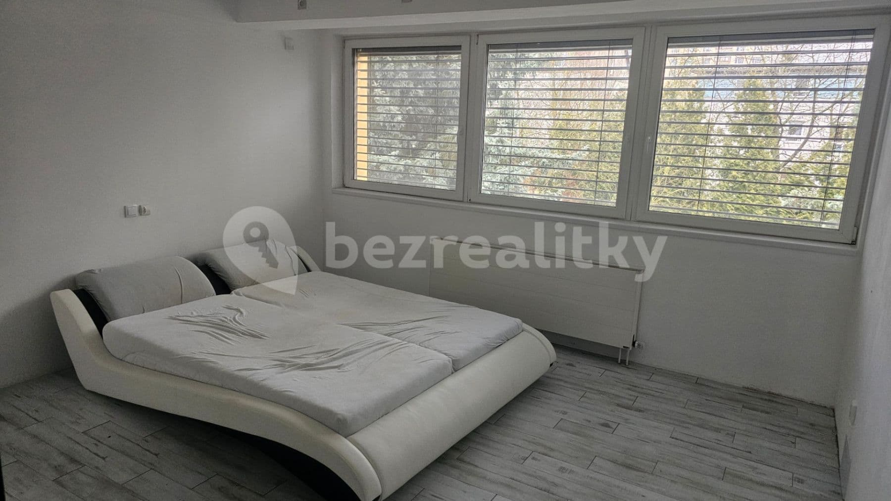 2 bedroom with open-plan kitchen flat to rent, 92 m², Nechanická, Prague, Prague 2 bedroom with open-plan kitchen flat to rent, 92 m², Nechanická, Prague, Prague