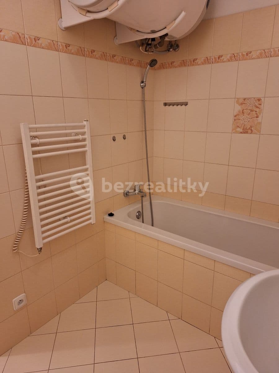 2 bedroom flat to rent, 57 m², Úhonická, Jeneč, Středočeský Region 2 bedroom flat to rent, 57 m², Úhonická, Jeneč, Středočeský Region