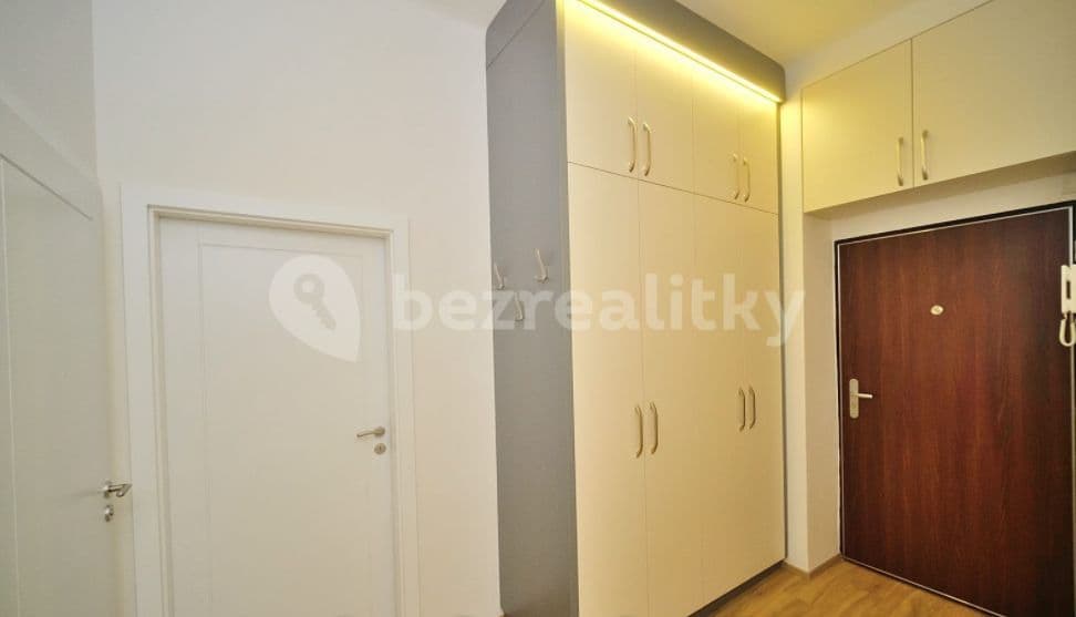 2 bedroom with open-plan kitchen flat to rent, 62 m², Terronská, Prague, Prague 2 bedroom with open-plan kitchen flat to rent, 62 m², Terronská, Prague, Prague