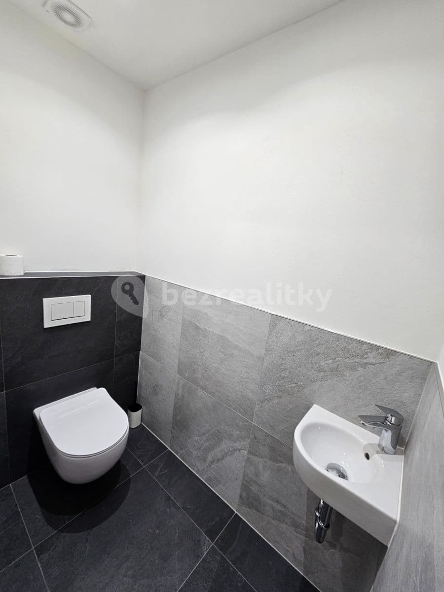 3 bedroom flat to rent, 68 m², Na Křivině, Prague, Prague 3 bedroom flat to rent, 68 m², Na Křivině, Prague, Prague