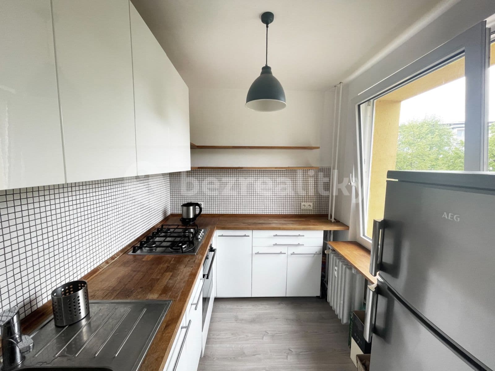 2 bedroom with open-plan kitchen flat to rent, 58 m², Záveská, Prague, Prague 2 bedroom with open-plan kitchen flat to rent, 58 m², Záveská, Prague, Prague