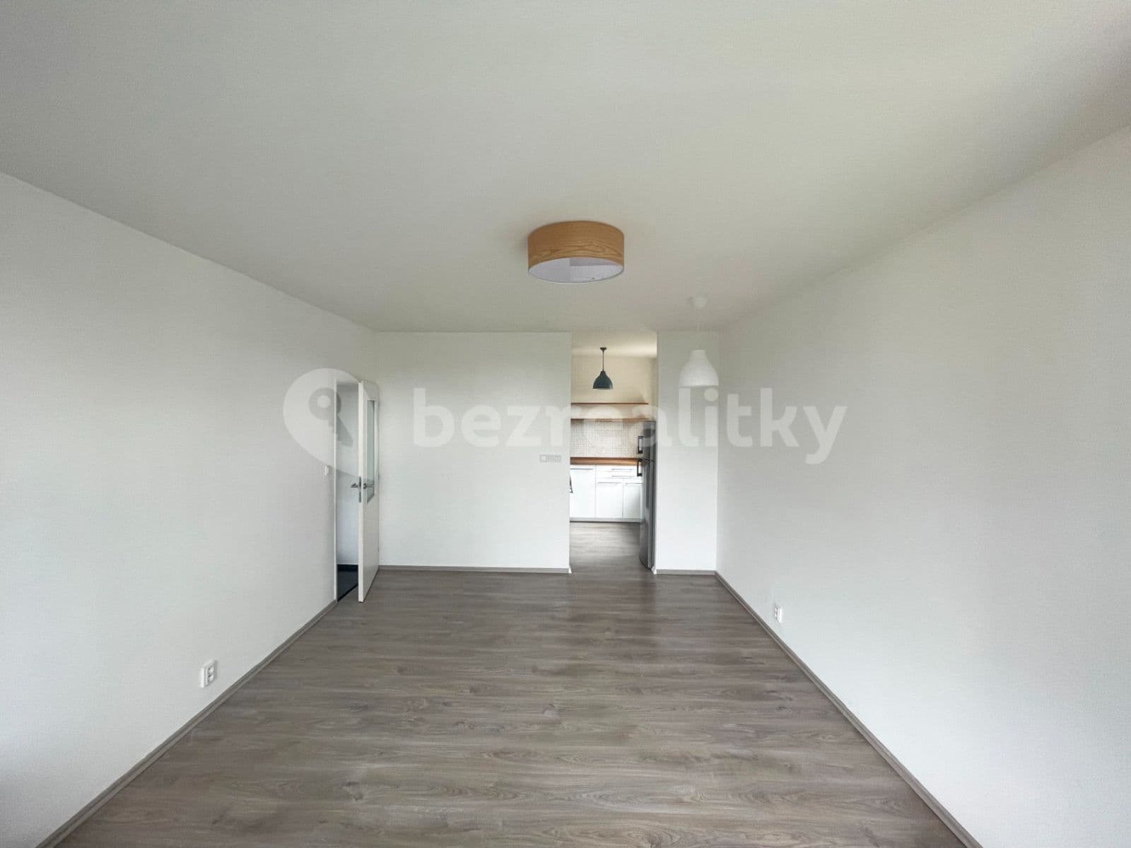 2 bedroom with open-plan kitchen flat to rent, 58 m², Záveská, Prague, Prague 2 bedroom with open-plan kitchen flat to rent, 58 m², Záveská, Prague, Prague