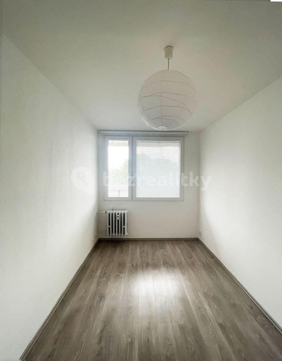 2 bedroom with open-plan kitchen flat to rent, 58 m², Záveská, Prague, Prague 2 bedroom with open-plan kitchen flat to rent, 58 m², Záveská, Prague, Prague