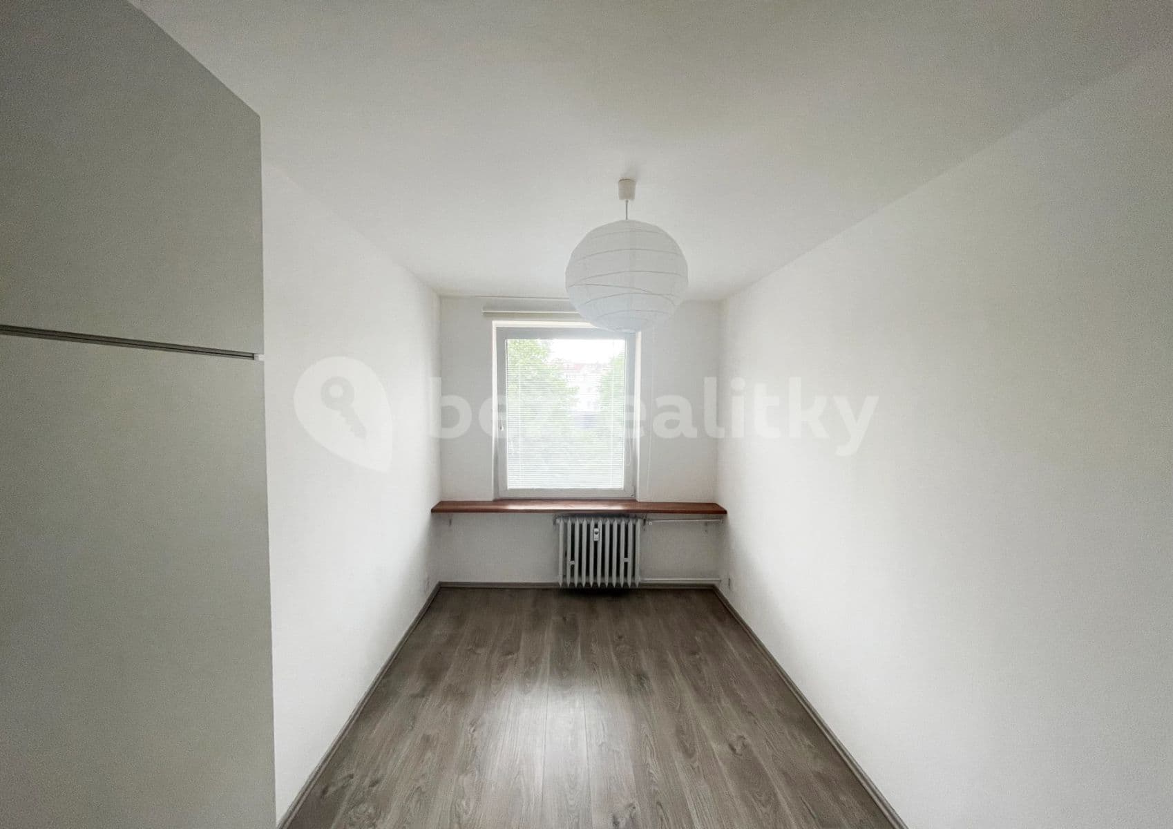 2 bedroom with open-plan kitchen flat to rent, 58 m², Záveská, Prague, Prague 2 bedroom with open-plan kitchen flat to rent, 58 m², Záveská, Prague, Prague