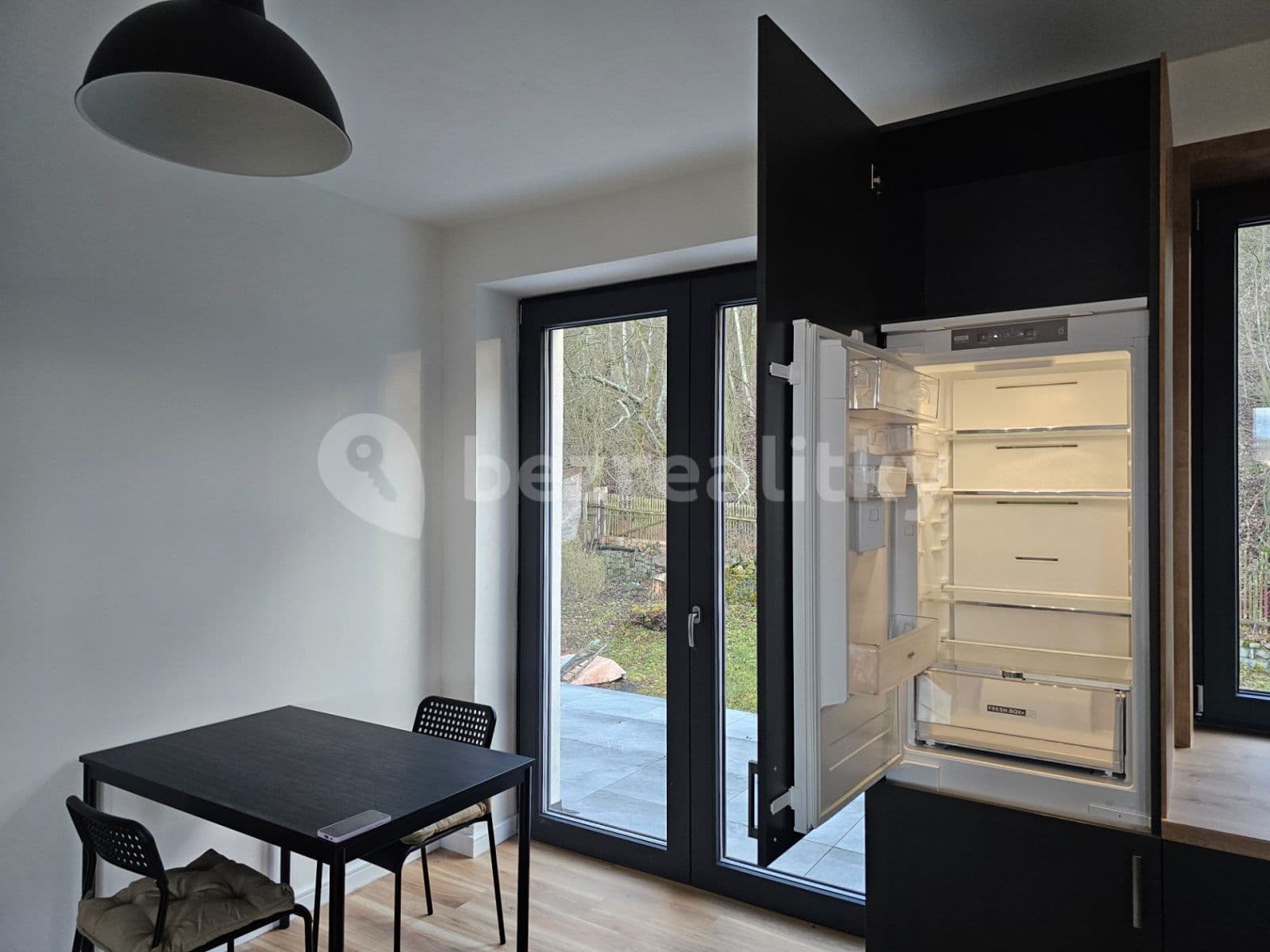 3 bedroom with open-plan kitchen flat to rent, 96 m², Dykova, Ústí nad Labem, Ústecký Region 3 bedroom with open-plan kitchen flat to rent, 96 m², Dykova, Ústí nad Labem, Ústecký Region