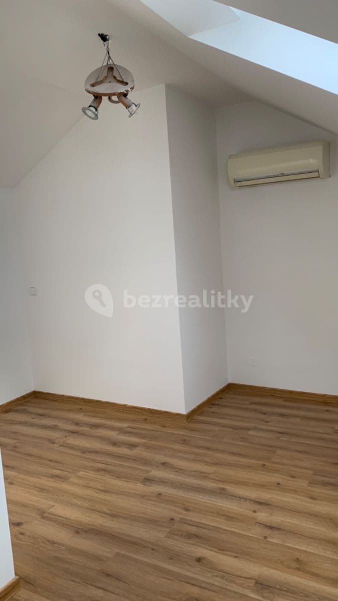 2 bedroom flat to rent, 67 m², Prague, Prague 2 bedroom flat to rent, 67 m², Prague, Prague