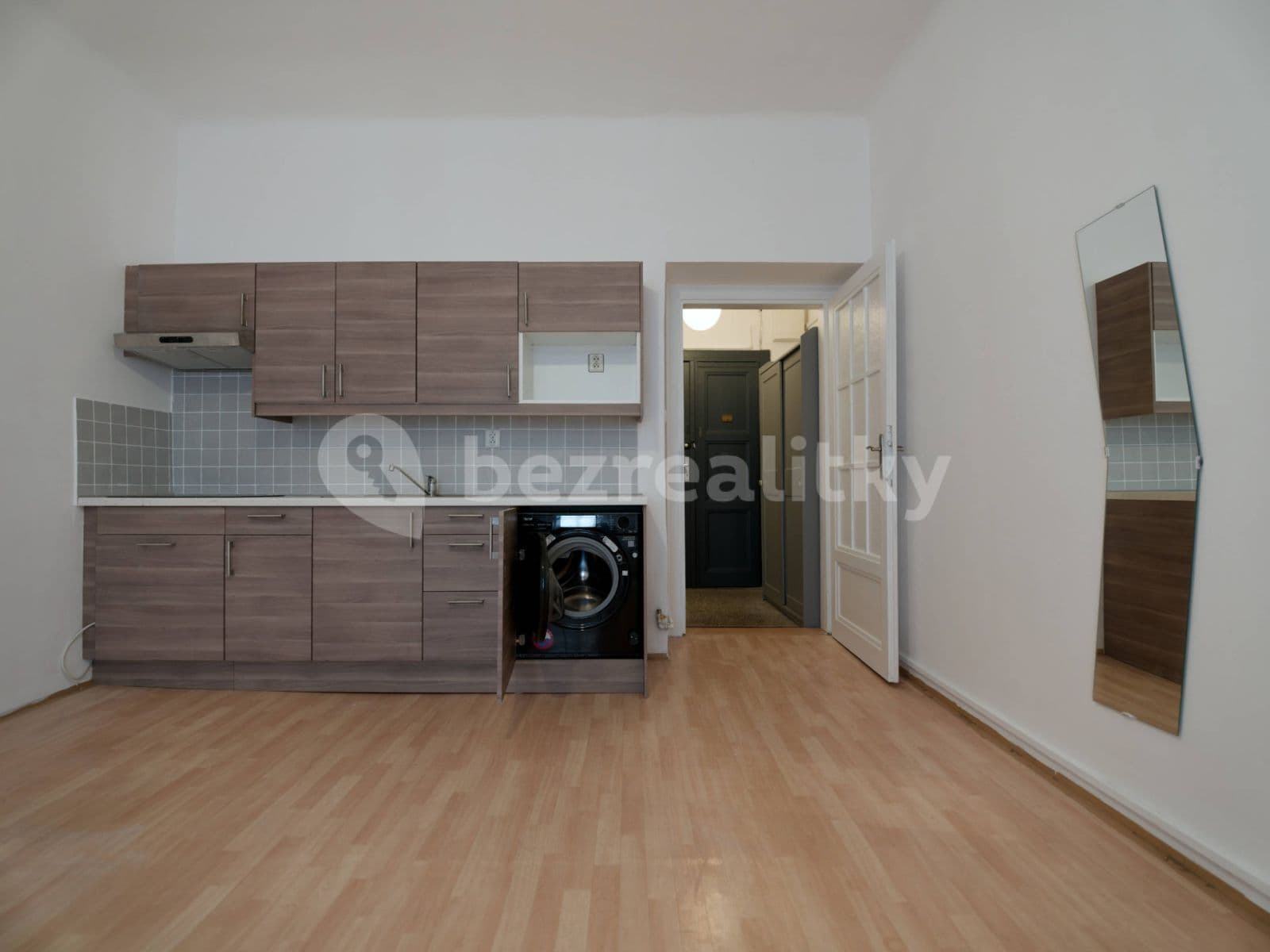 Studio flat to rent, 33 m², Libická, Prague, Prague Studio flat to rent, 33 m², Libická, Prague, Prague