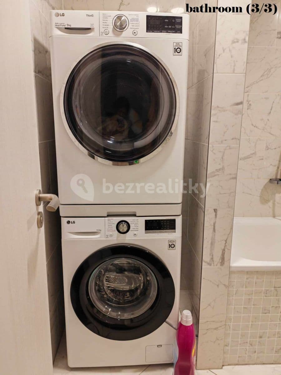 1 bedroom with open-plan kitchen flat to rent, 50 m², Vojenova, Prague, Prague 1 bedroom with open-plan kitchen flat to rent, 50 m², Vojenova, Prague, Prague