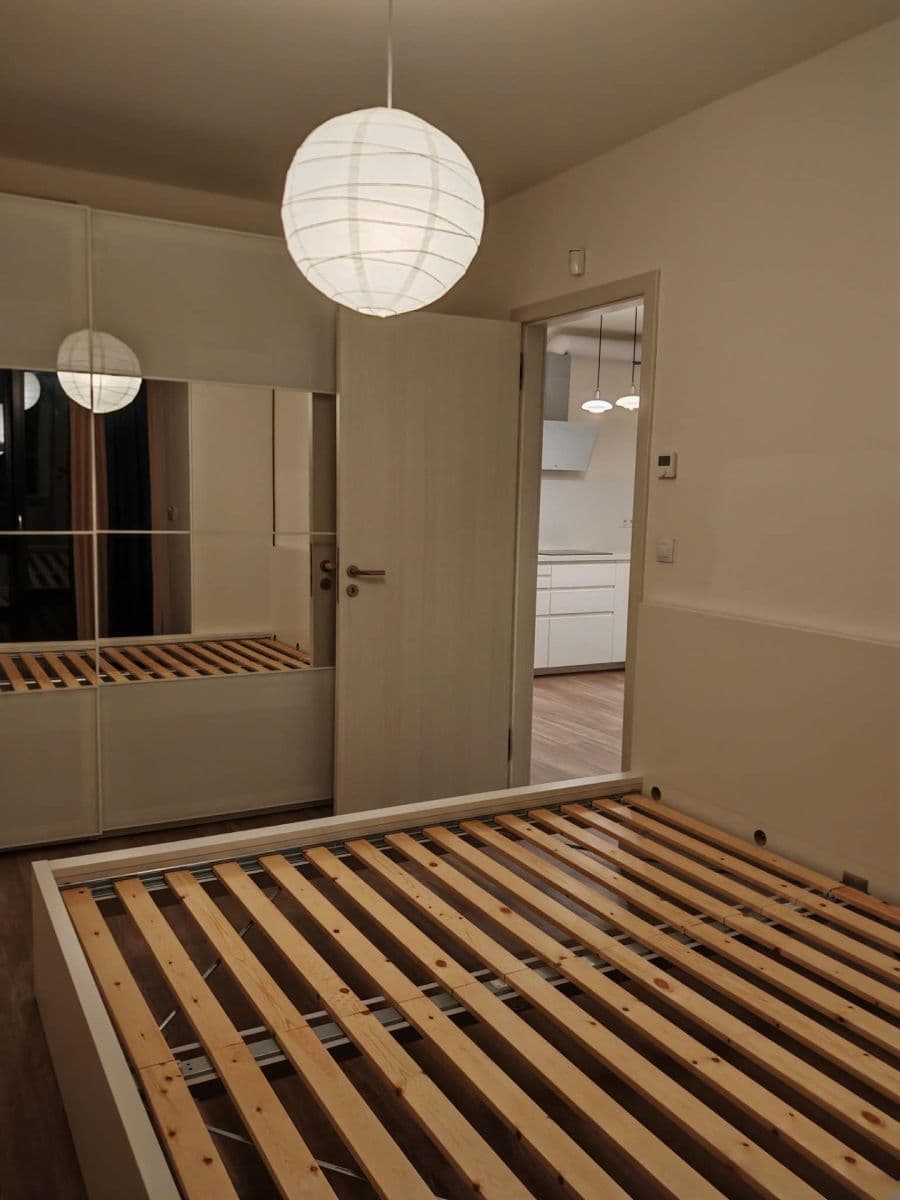 1 bedroom with open-plan kitchen flat to rent, 54 m², Vojenova, Prague, Prague 1 bedroom with open-plan kitchen flat to rent, 54 m², Vojenova, Prague, Prague