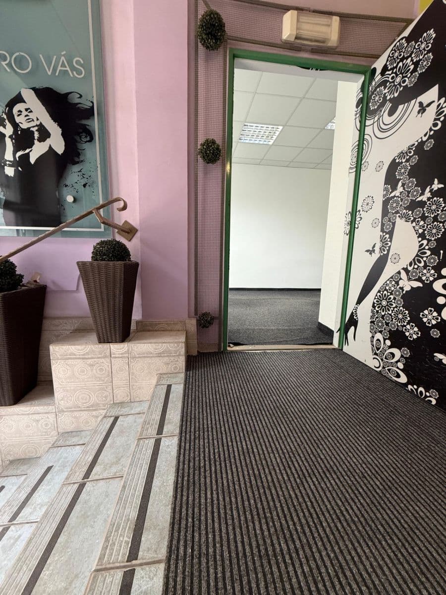 non-residential property to rent, 70 m², Koterovská, Plzeň, Plzeňský Region non-residential property to rent, 70 m², Koterovská, Plzeň, Plzeňský Region