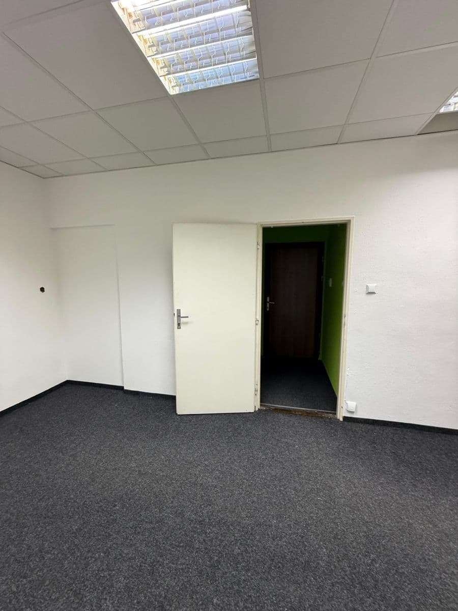 non-residential property to rent, 70 m², Koterovská, Plzeň, Plzeňský Region non-residential property to rent, 70 m², Koterovská, Plzeň, Plzeňský Region