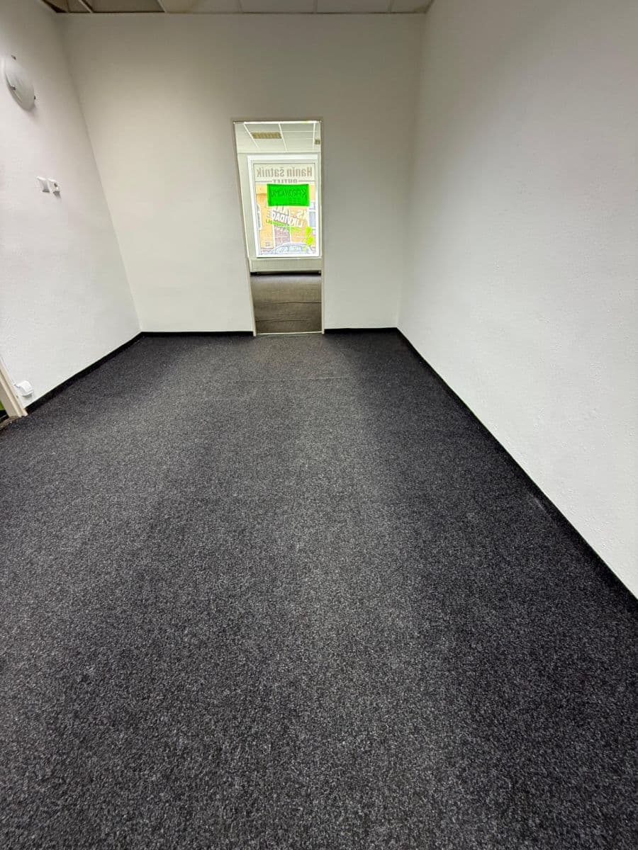 non-residential property to rent, 70 m², Koterovská, Plzeň, Plzeňský Region non-residential property to rent, 70 m², Koterovská, Plzeň, Plzeňský Region