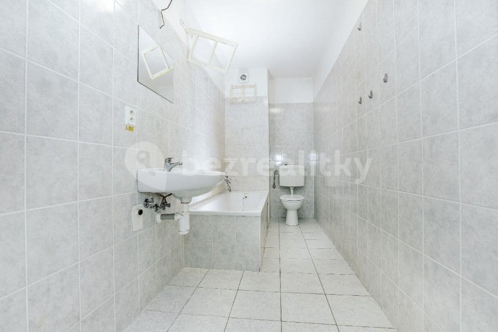 Studio flat for sale, 40 m², Náměstí míru, Protivín, Jihočeský Region Studio flat for sale, 40 m², Náměstí míru, Protivín, Jihočeský Region