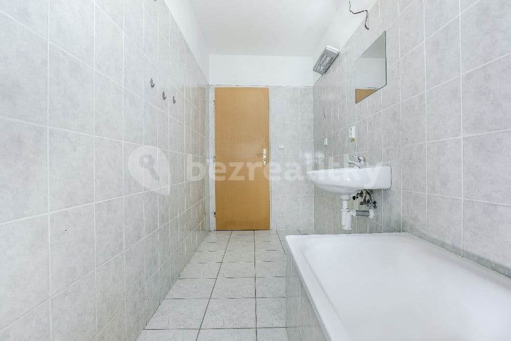 Studio flat for sale, 40 m², Náměstí míru, Protivín, Jihočeský Region Studio flat for sale, 40 m², Náměstí míru, Protivín, Jihočeský Region