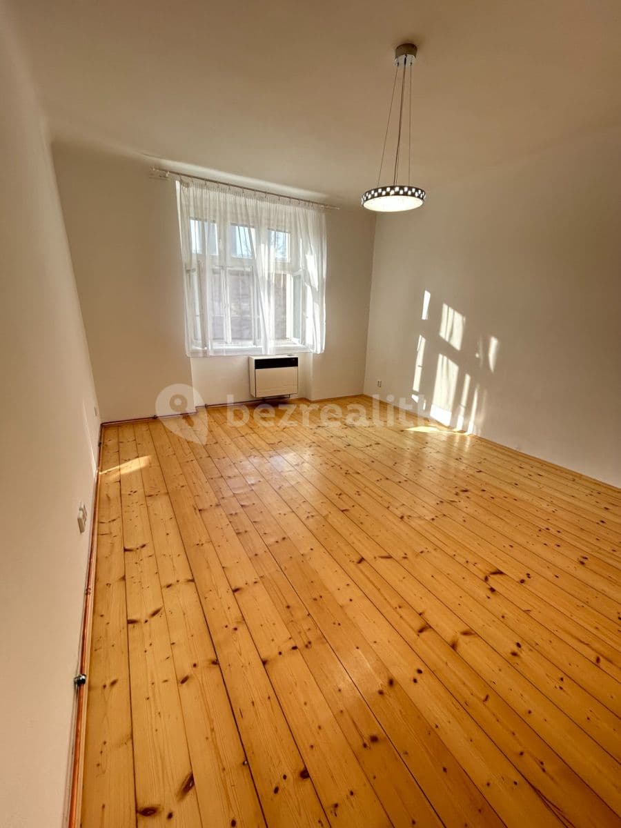 1 bedroom with open-plan kitchen flat to rent, 52 m², Čajkovského, Prague, Prague 1 bedroom with open-plan kitchen flat to rent, 52 m², Čajkovského, Prague, Prague