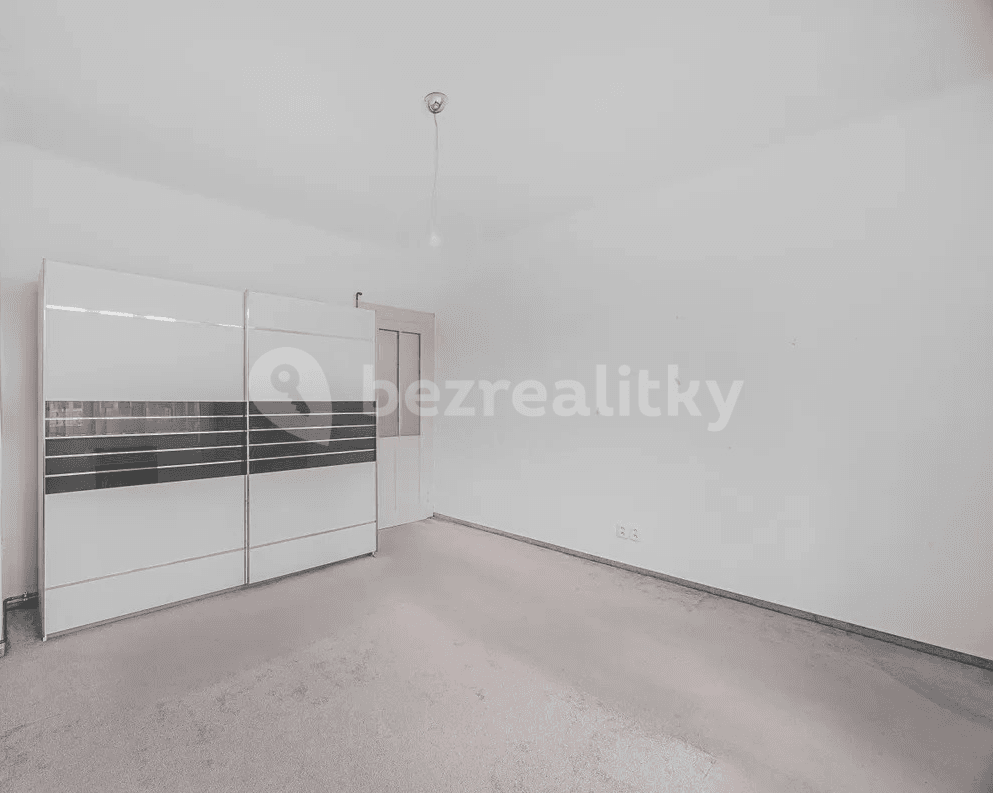 1 bedroom with open-plan kitchen flat to rent, 52 m², Čajkovského, Prague, Prague 1 bedroom with open-plan kitchen flat to rent, 52 m², Čajkovského, Prague, Prague