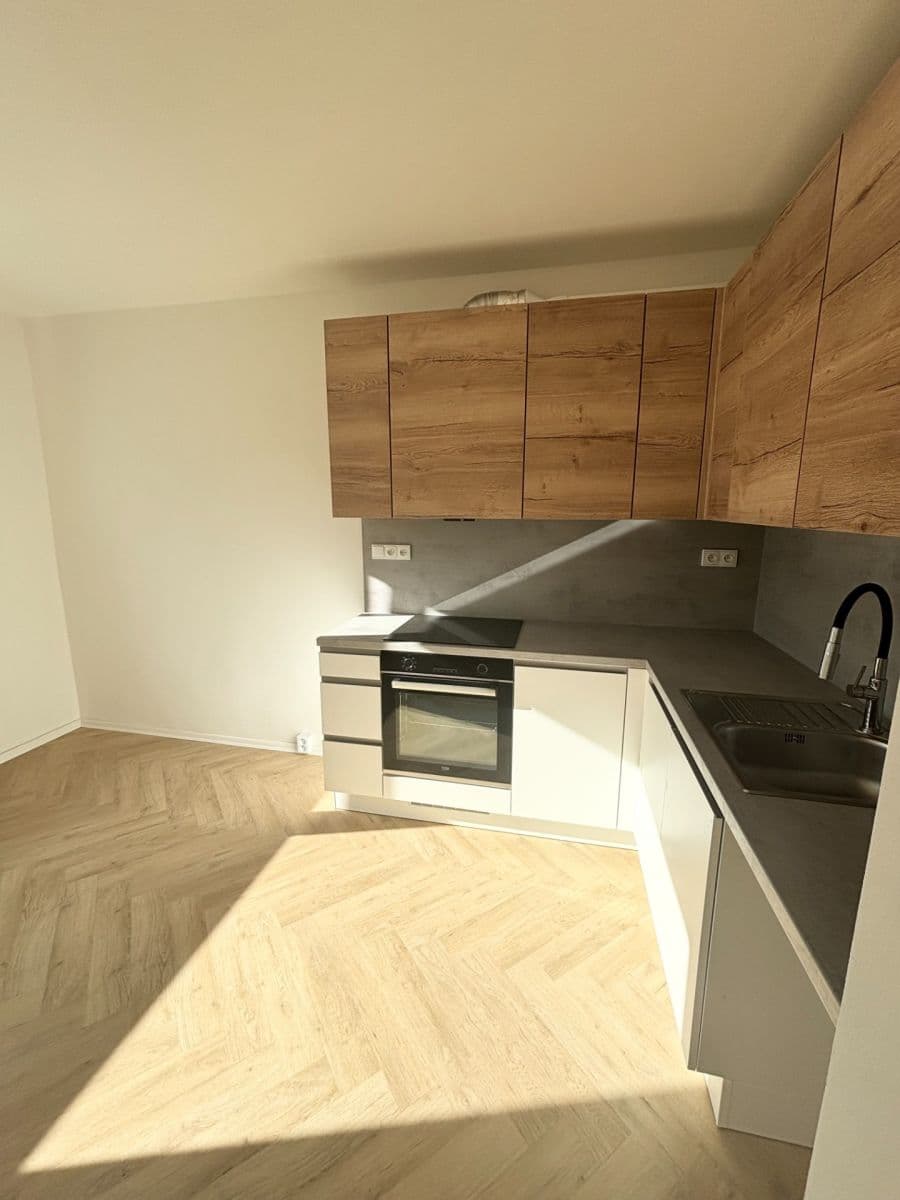 1 bedroom flat to rent, 35 m², Bořivojova, Roudnice nad Labem, Ústecký Region 1 bedroom flat to rent, 35 m², Bořivojova, Roudnice nad Labem, Ústecký Region