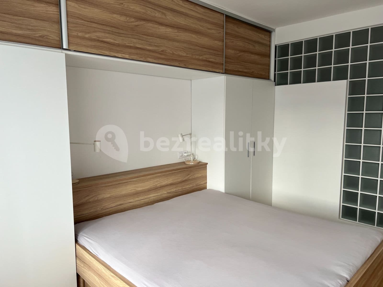 1 bedroom with open-plan kitchen flat to rent, 66 m², Botanická, Brno, Jihomoravský Region 1 bedroom with open-plan kitchen flat to rent, 66 m², Botanická, Brno, Jihomoravský Region