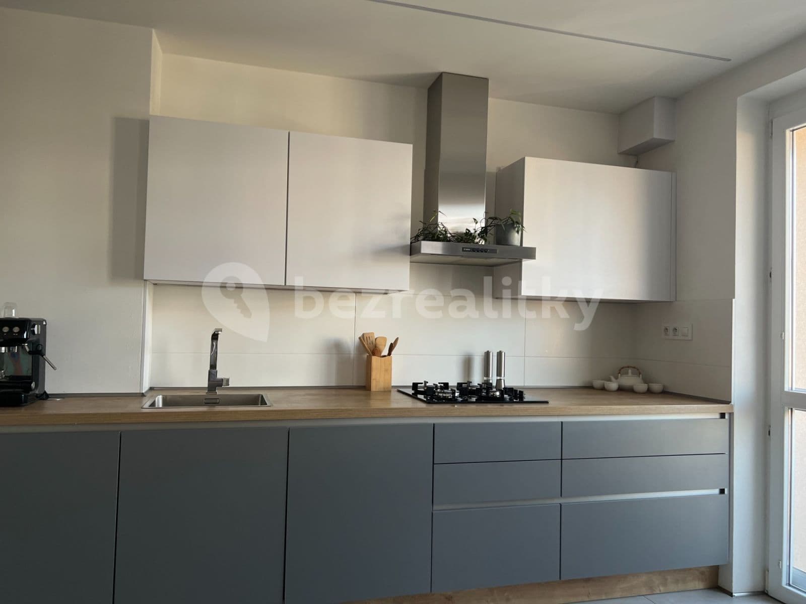 1 bedroom with open-plan kitchen flat to rent, 66 m², Botanická, Brno, Jihomoravský Region 1 bedroom with open-plan kitchen flat to rent, 66 m², Botanická, Brno, Jihomoravský Region