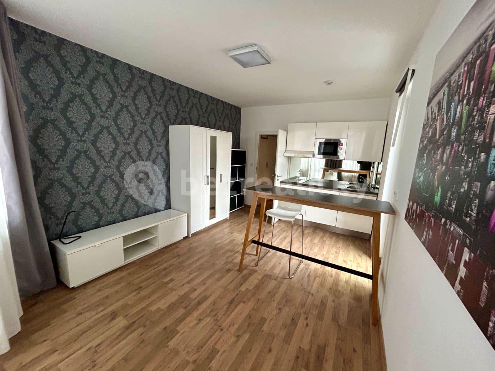 Studio flat to rent, 56 m², Hornoměcholupská, Prague, Prague Studio flat to rent, 56 m², Hornoměcholupská, Prague, Prague