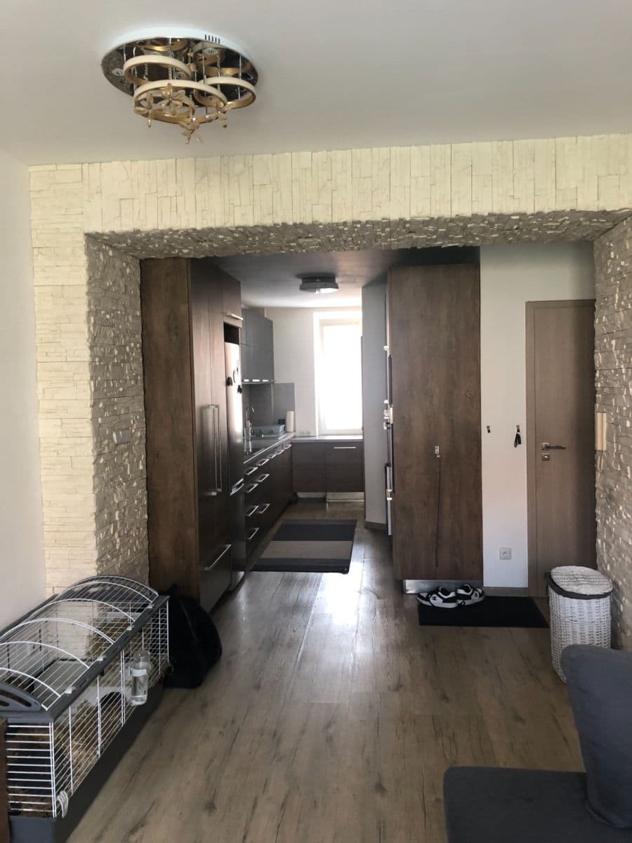 1 bedroom with open-plan kitchen flat to rent, 53 m², Macanova, Pardubice, Pardubický Region 1 bedroom with open-plan kitchen flat to rent, 53 m², Macanova, Pardubice, Pardubický Region