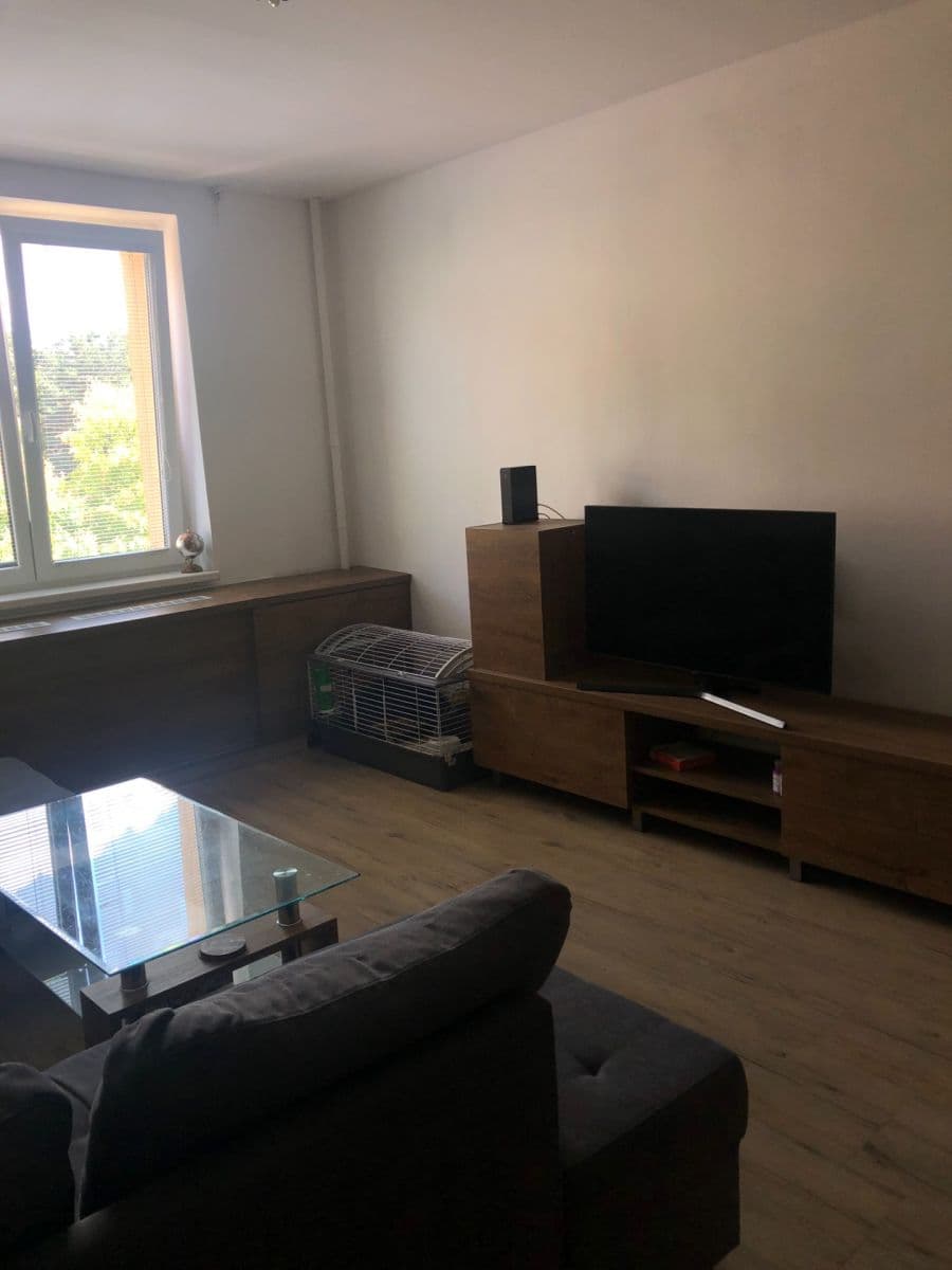 1 bedroom with open-plan kitchen flat to rent, 53 m², Macanova, Pardubice, Pardubický Region 1 bedroom with open-plan kitchen flat to rent, 53 m², Macanova, Pardubice, Pardubický Region