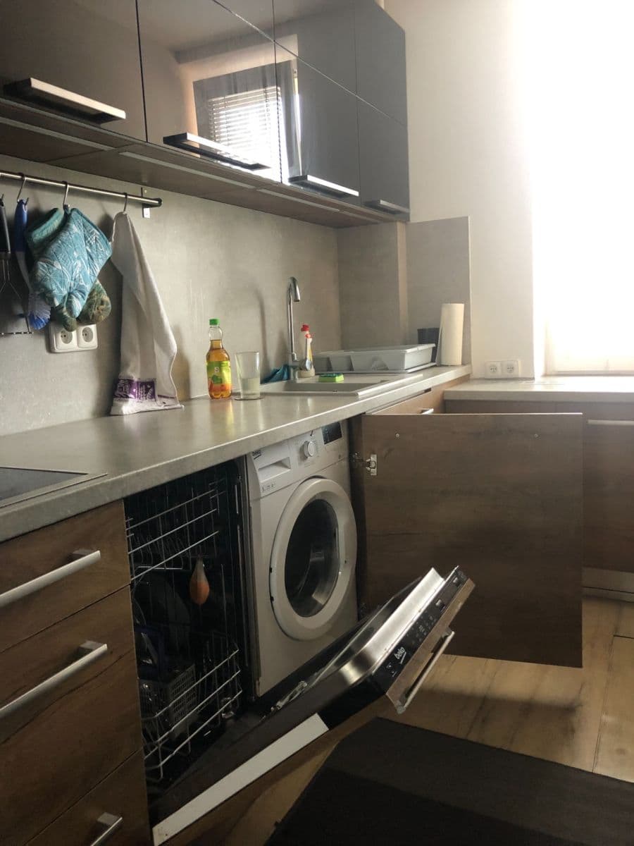 1 bedroom with open-plan kitchen flat to rent, 53 m², Macanova, Pardubice, Pardubický Region 1 bedroom with open-plan kitchen flat to rent, 53 m², Macanova, Pardubice, Pardubický Region