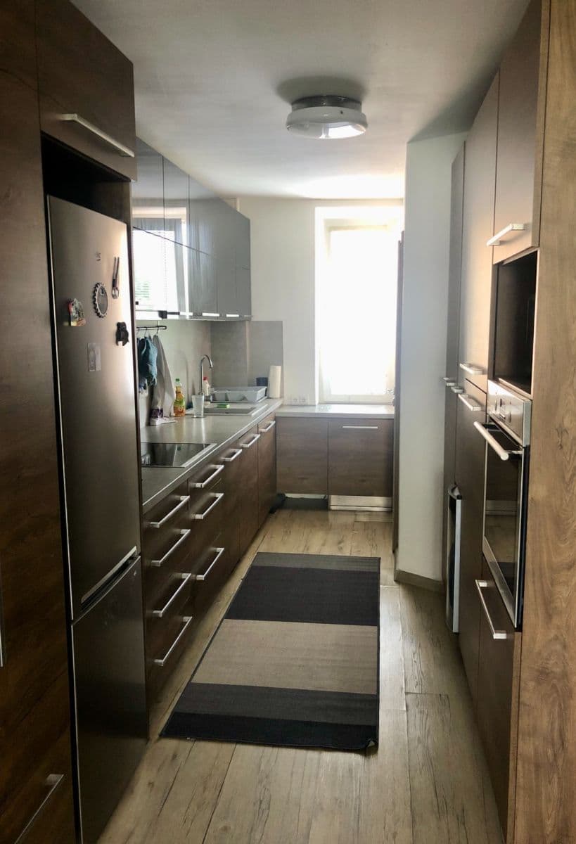 1 bedroom with open-plan kitchen flat to rent, 53 m², Macanova, Pardubice, Pardubický Region 1 bedroom with open-plan kitchen flat to rent, 53 m², Macanova, Pardubice, Pardubický Region