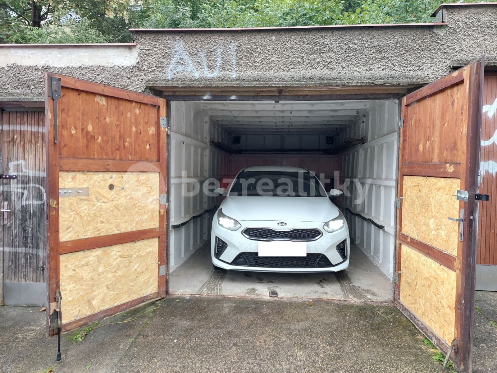 garage to rent, 19 m², Boleslavova, Prague, Prague garage to rent, 19 m², Boleslavova, Prague, Prague