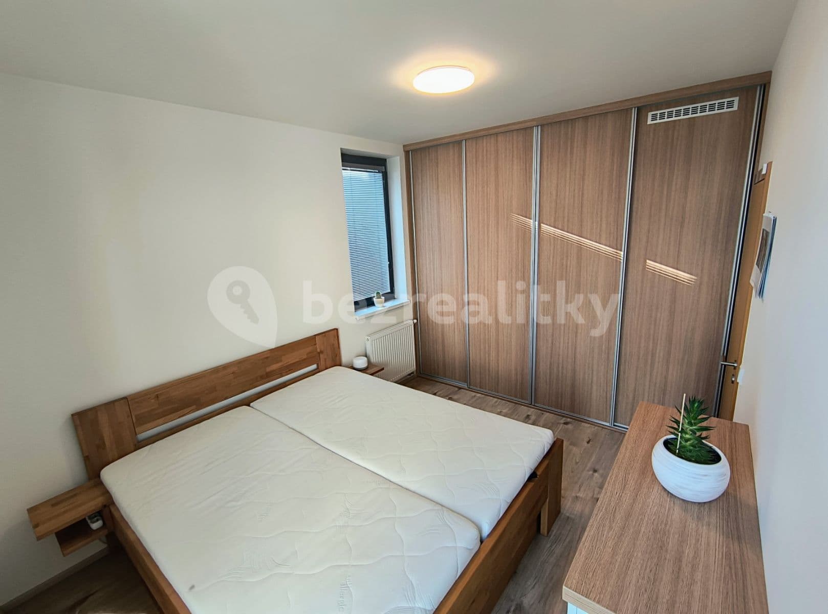 1 bedroom with open-plan kitchen flat to rent, 51 m², Karlická, Prague, Prague 1 bedroom with open-plan kitchen flat to rent, 51 m², Karlická, Prague, Prague