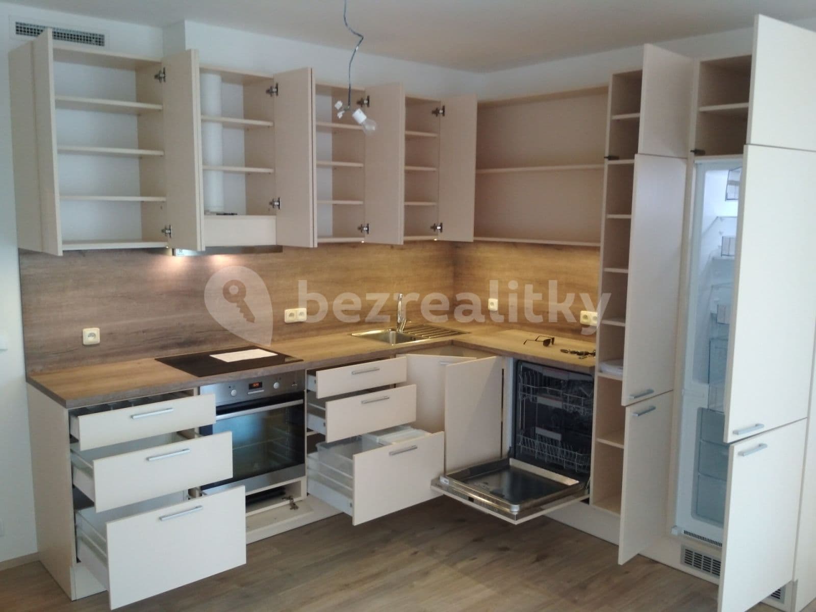 1 bedroom with open-plan kitchen flat to rent, 51 m², Karlická, Prague, Prague 1 bedroom with open-plan kitchen flat to rent, 51 m², Karlická, Prague, Prague